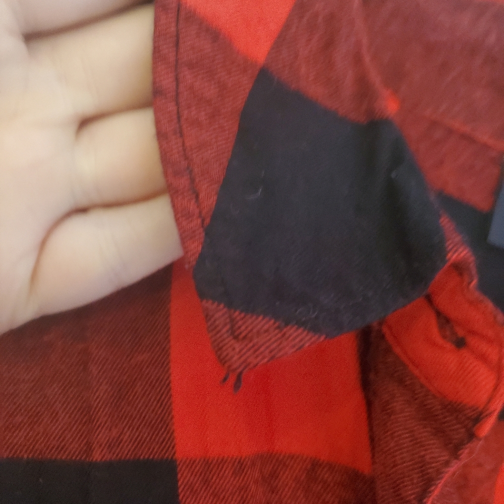 Button down top🍒 - Picture 9 of 11